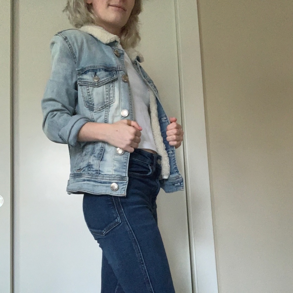 SOLD American Eagle Sherpa Collar Jean Coat